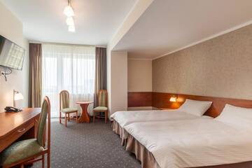 Фото номера Двухместный номер с 2 отдельными кроватями Отель Vestina Wellness &amp; SPA Hotel г. Мендзыздрое 7