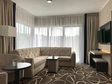 Фото номера Апартаменты Делюкс Отель Trofana Wellness &amp; SPA г. Мендзыздрое 2